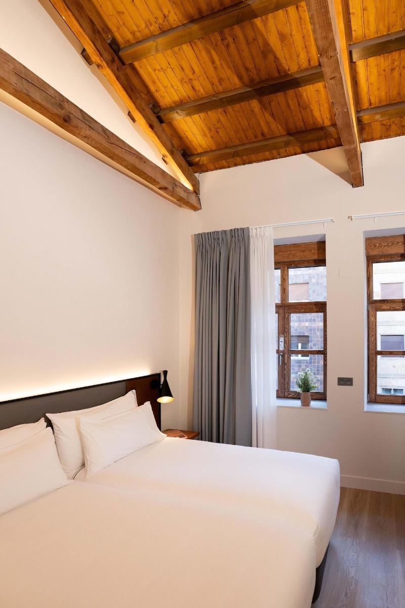 Prisma Suites image