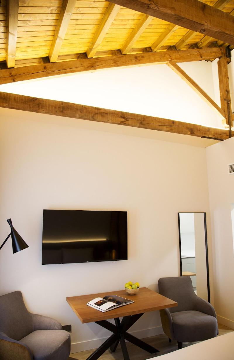 Prisma Suites image