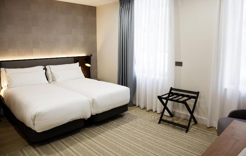 Prisma Suites image