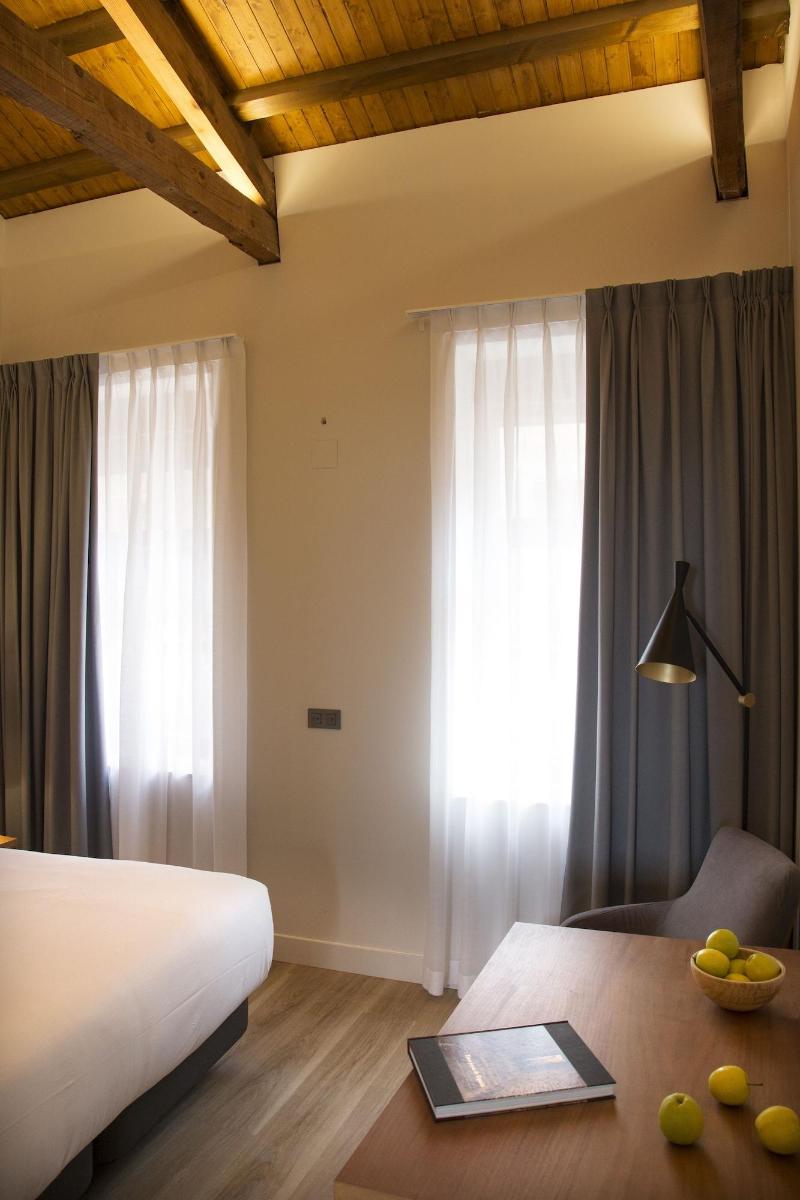 Prisma Suites image