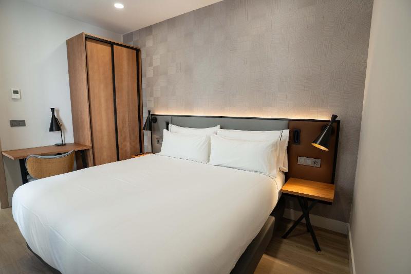 Prisma Suites image