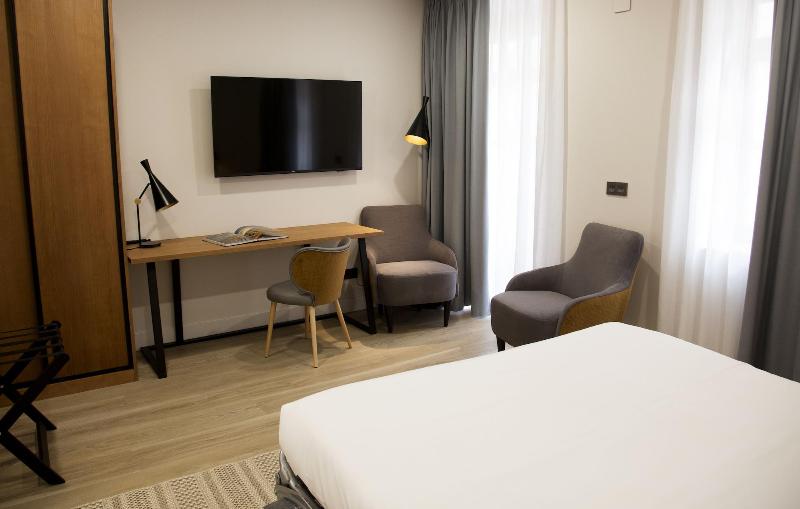 Prisma Suites image