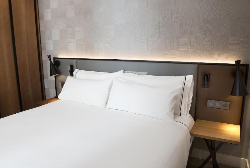 Prisma Suites image