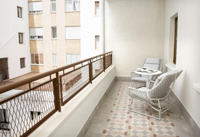 Prisma Suites image