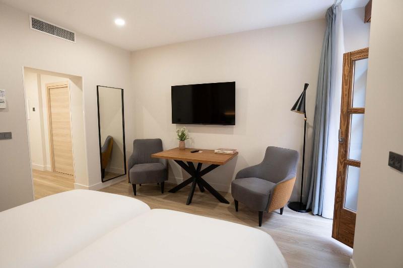 Prisma Suites image