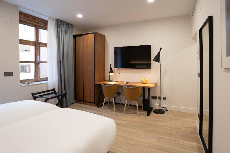Prisma Suites image