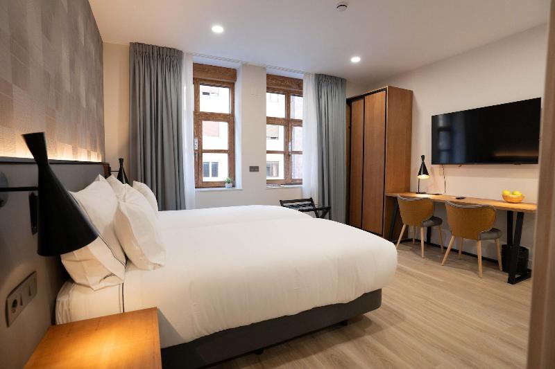 Prisma Suites image