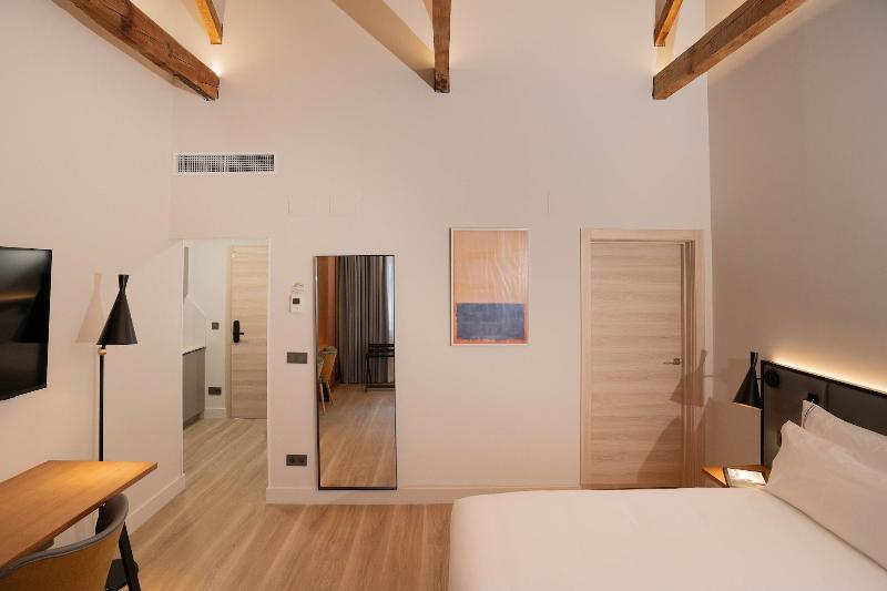 Prisma Suites image