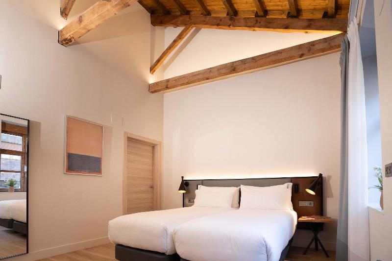 Prisma Suites image