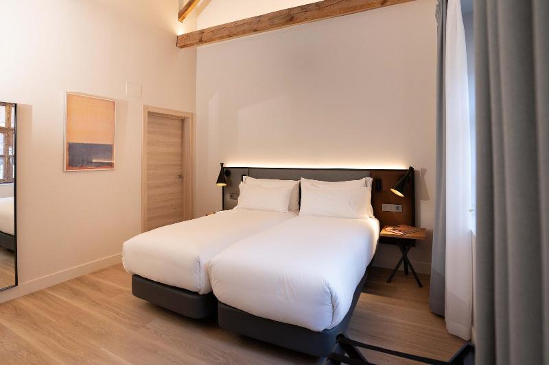 Prisma Suites image