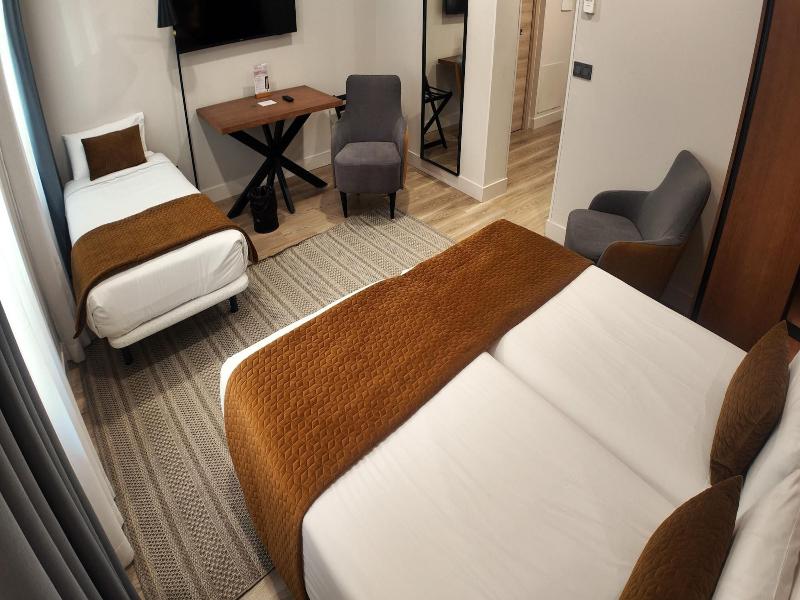 Prisma Suites image