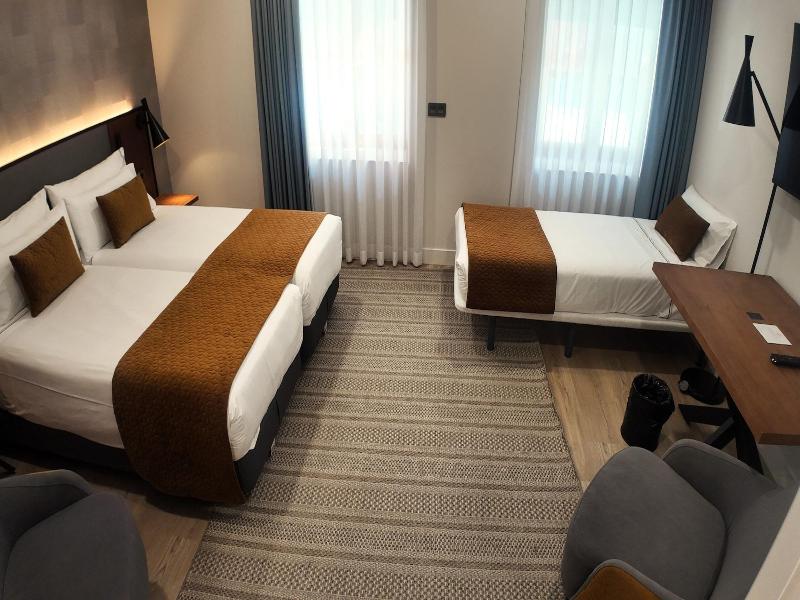 Prisma Suites image