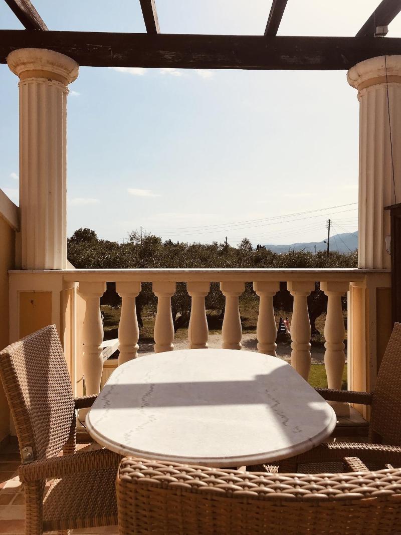 Room In Apartment L Eremo Luxury Messonete image