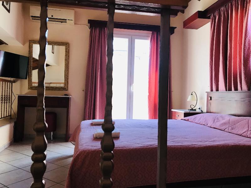 Room In Apartment L Eremo Luxury Messonete image