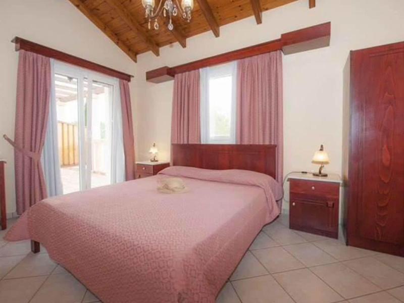 Room In Apartment L Eremo Luxury Messonete image