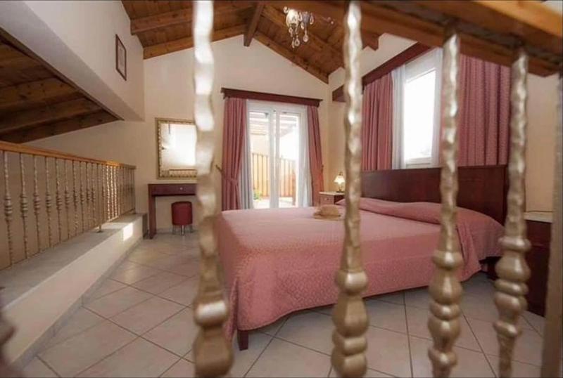 Room In Apartment L Eremo Luxury Messonete image