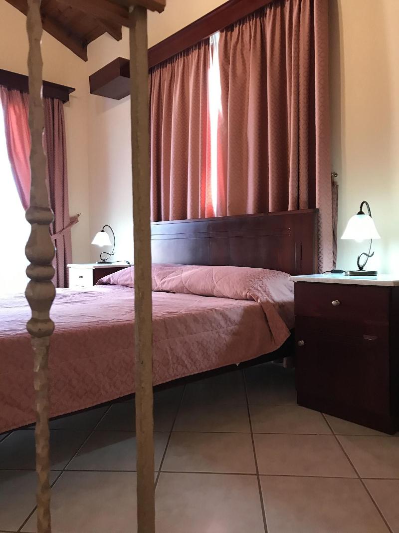 Room In Apartment L Eremo Luxury Messonete image