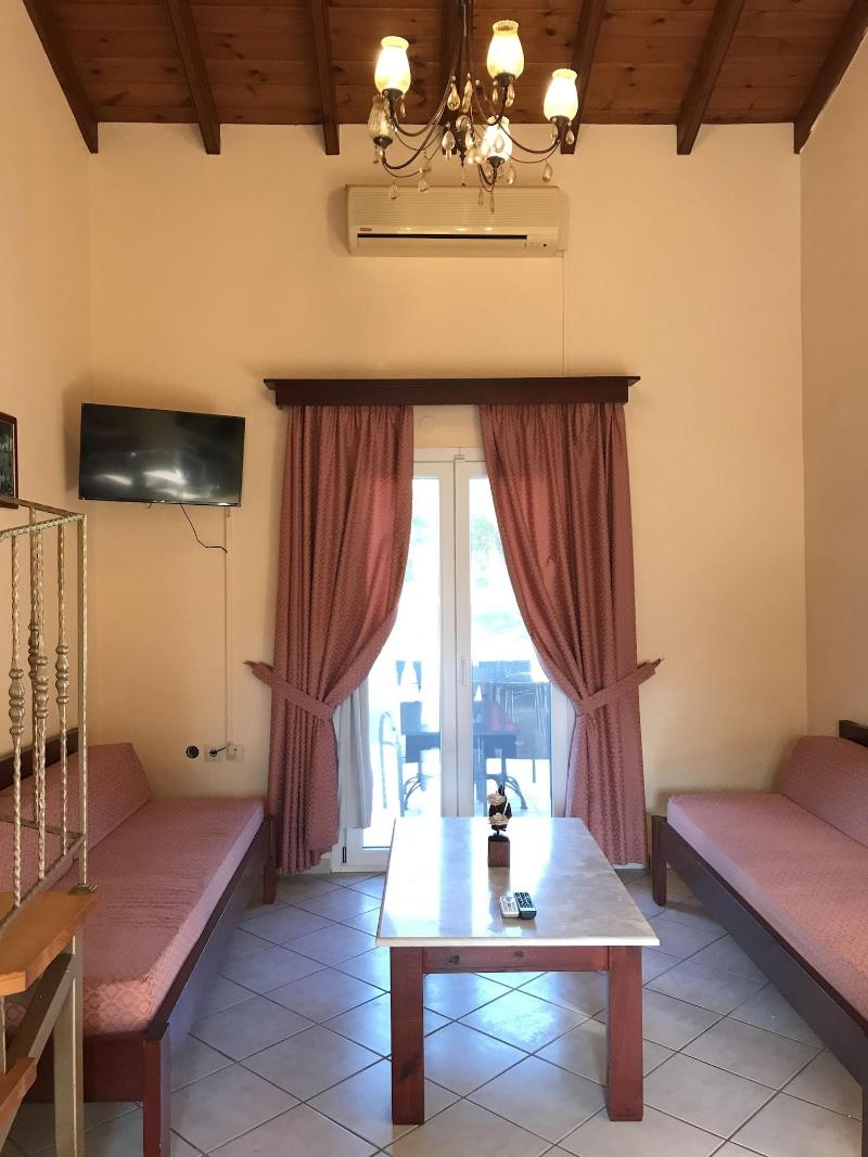 Room In Apartment L Eremo Luxury Messonete image