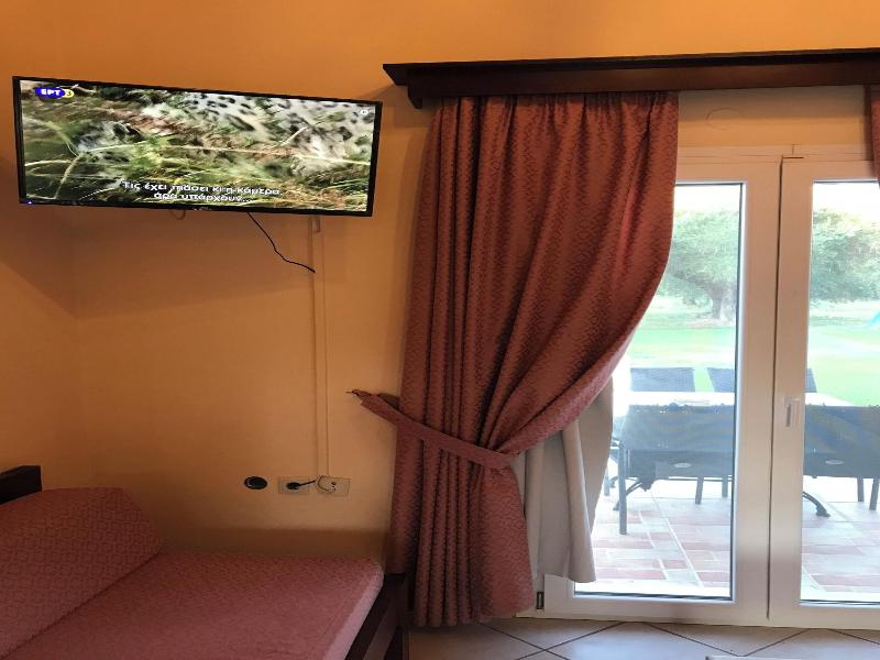 Room In Apartment L Eremo Luxury Messonete image
