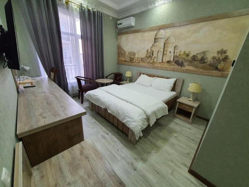 Ideal Hotel image