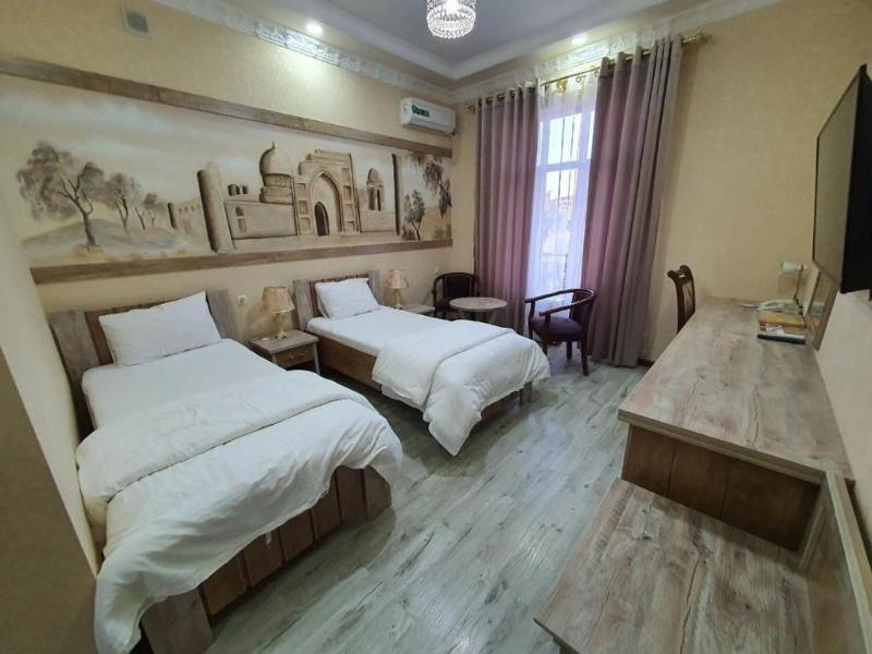 Ideal Hotel image