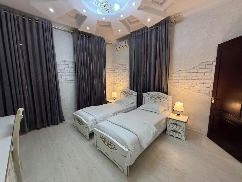 Ideal Hotel image