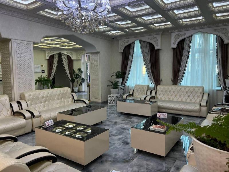 Ideal Hotel image