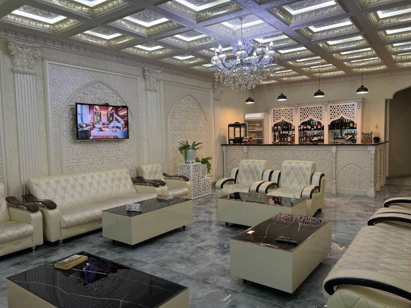 Ideal Hotel image
