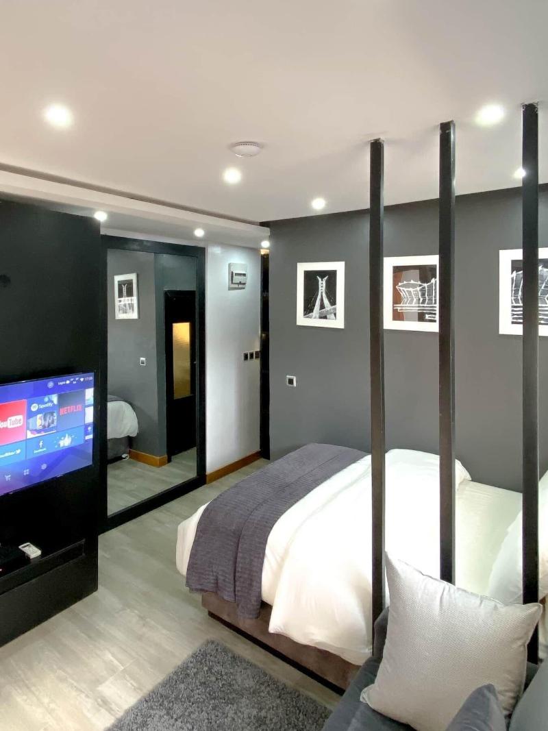 Leadwort Hotels image