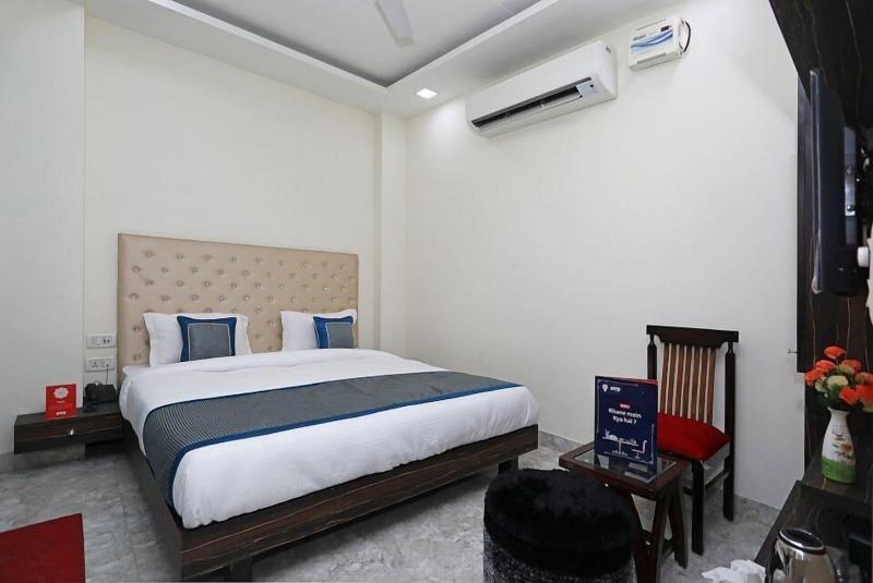 Hotel Season Grand Couple Friendly Pitampura image
