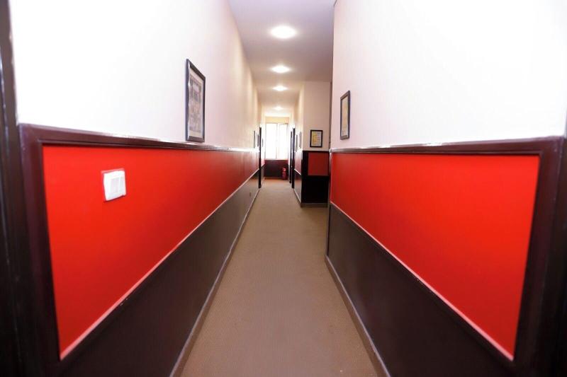 Hotel Admire Inn Noida Sector 50 image