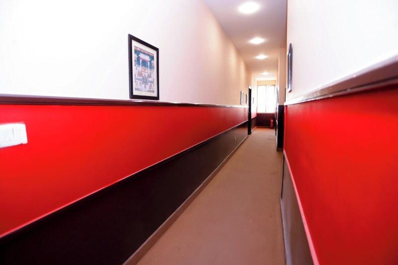 Hotel Admire Inn Noida Sector 50 image