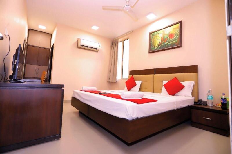 Hotel Admire Inn Noida Sector 50 image