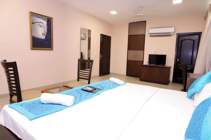 Hotel Admire Inn Noida Sector 50 image