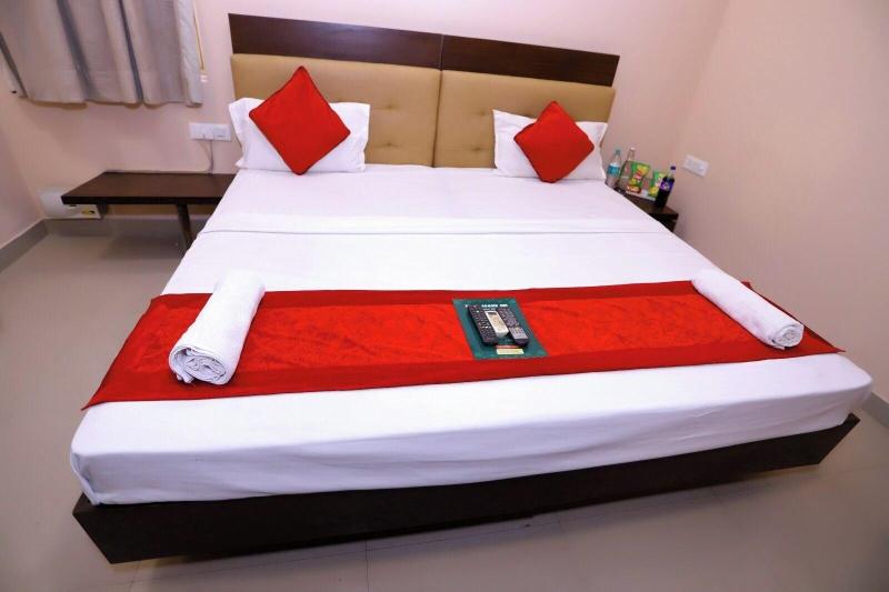Hotel Admire Inn Noida Sector 50 image