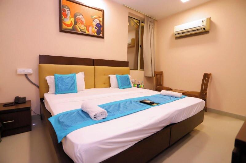 Hotel Admire Inn Noida Sector 50 image