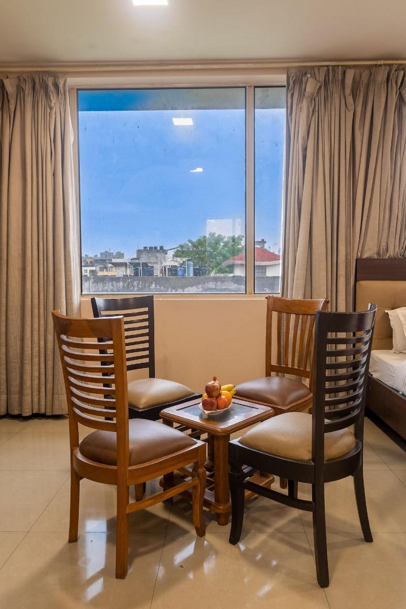 Hotel Admire Inn Noida Sector 50 image