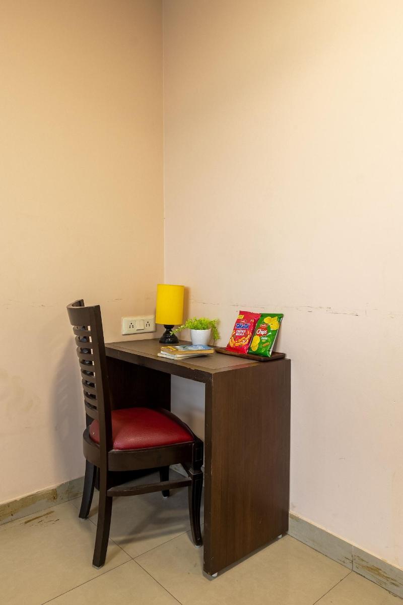 Hotel Admire Inn Noida Sector 50 image