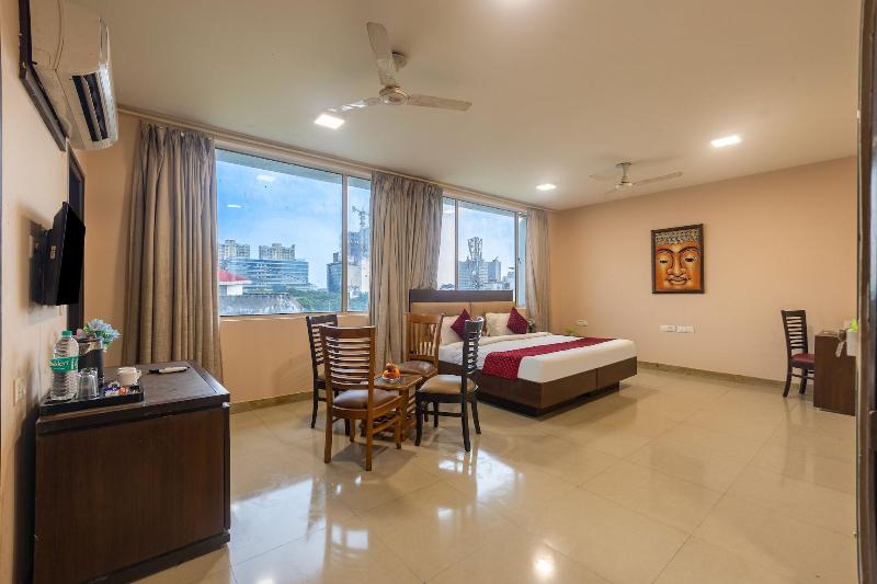 Hotel Admire Inn Noida Sector 50 image