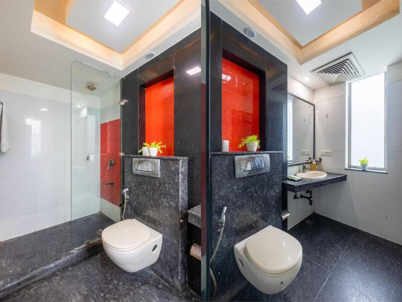Hotel Admire Inn Noida Sector 50 image