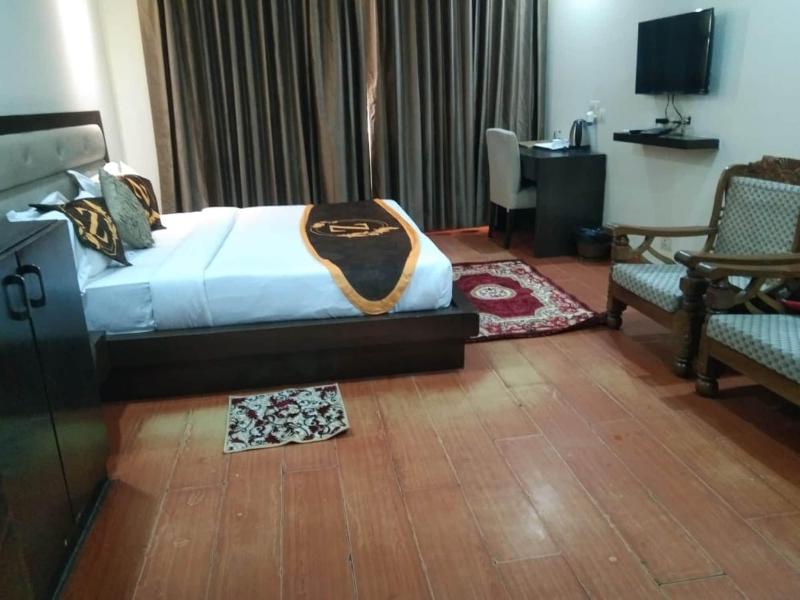 Zinith Hotel image