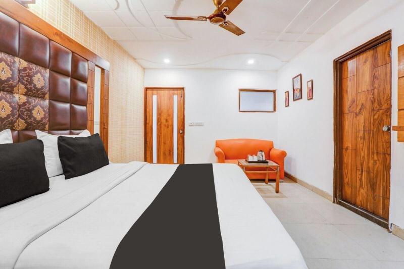 Zinith Hotel image