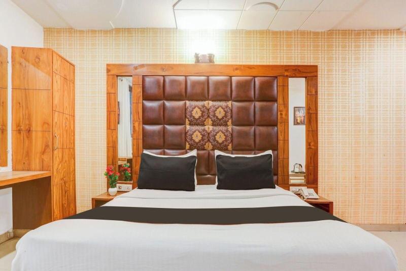 Zinith Hotel image