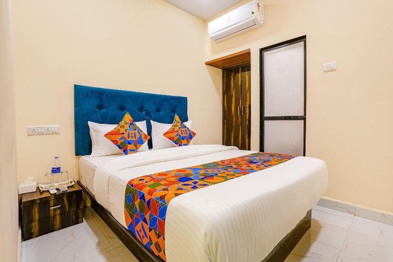 Fabexpress Kurla Inn image