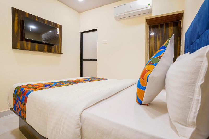 Fabexpress Kurla Inn image