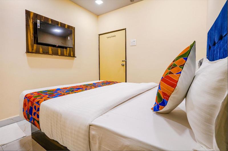 Fabexpress Kurla Inn image