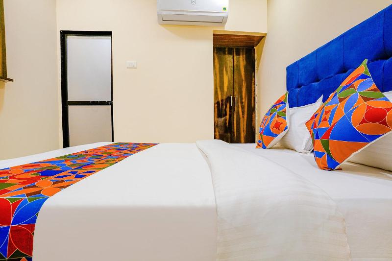 Fabexpress Kurla Inn image