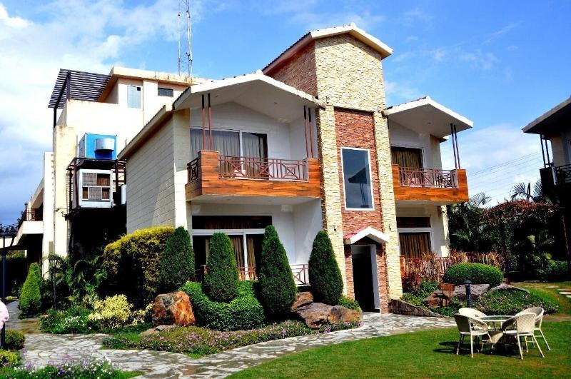Trinantara Resort And Spa image