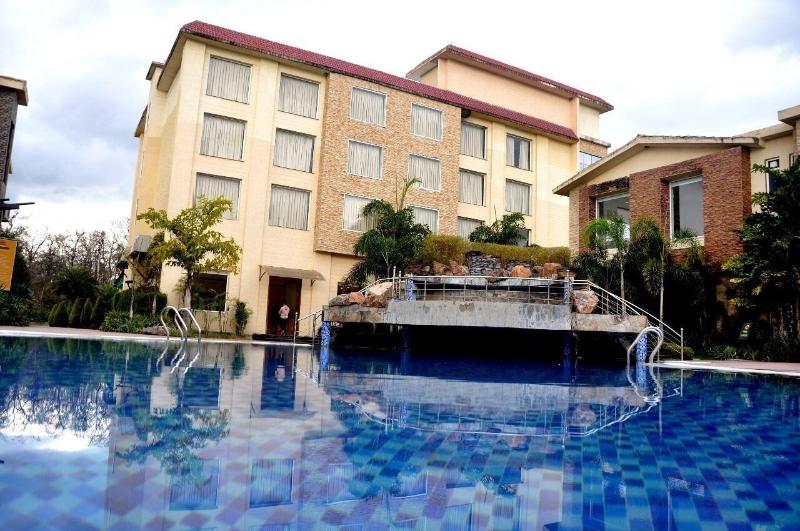 Trinantara Resort And Spa image