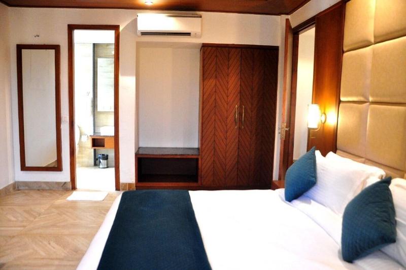 Trinantara Resort And Spa image